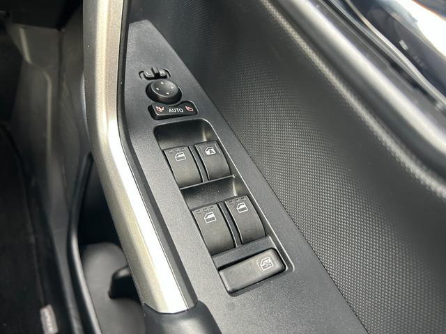 ライズ Ｘ　ディスプレイオーディオ　バックカメラ　盗難防止システム　アイドリングストップ　衝突被害軽減ブレーキ　クリアランスソナー　横滑り防止装置　プッシュスタート　スマートキー　エアコン　オートライト（42枚目）