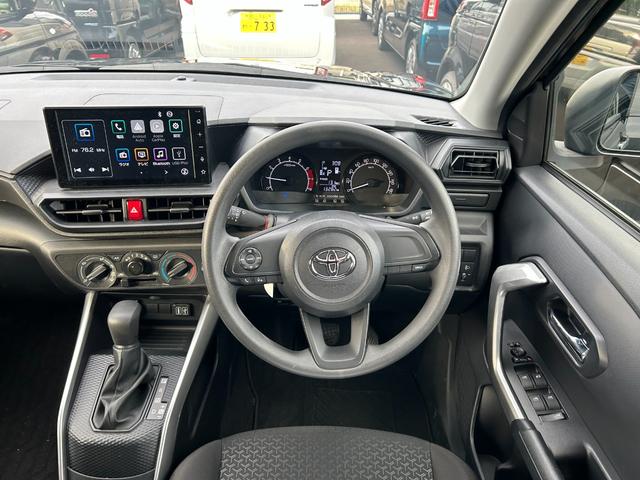 ライズ Ｘ　ディスプレイオーディオ　バックカメラ　盗難防止システム　アイドリングストップ　衝突被害軽減ブレーキ　クリアランスソナー　横滑り防止装置　プッシュスタート　スマートキー　エアコン　オートライト（49枚目）