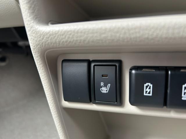 アルトラパン Ｇ　届出済未使用車　シートヒーター　アイドリングストップ　衝突被害軽減ブレーキ　レーンアシスト　横滑り防止装置　クリアランスソナー　プッシュスタート　スマートキー　エアコン　オートライト　電動格納ミラー（35枚目）