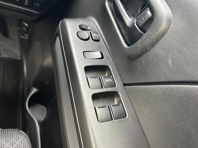 ワゴンR FX 衝突被害軽減ブレーキ クリアランスソナー 横滑り防止装置 レーンアシスト シートヒーター オートエアコン オートライト プッシュスタート スマートキー 電動格納ミラー パワーウィンドウ(41枚目)