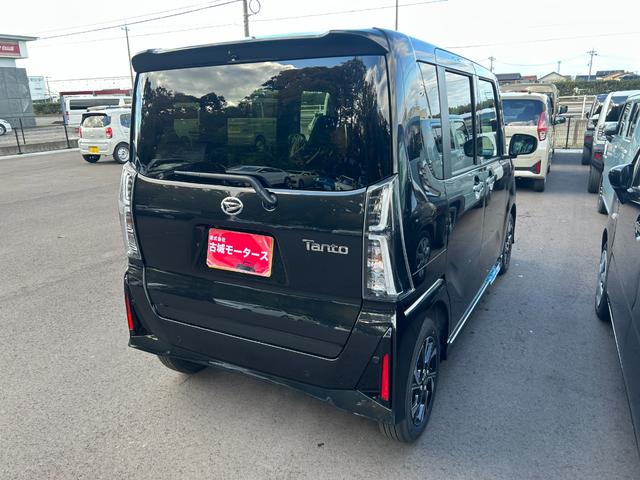 タント カスタムＸ　届出済未使用車　アルミホイール　シートヒーター　両側電動スライドドア　衝突被害軽減ブレーキ　アイドリングストップ　横滑り防止装置　クリアランスソナー　盗難防止システム　オートエアコン　プッシュスタート（9枚目）