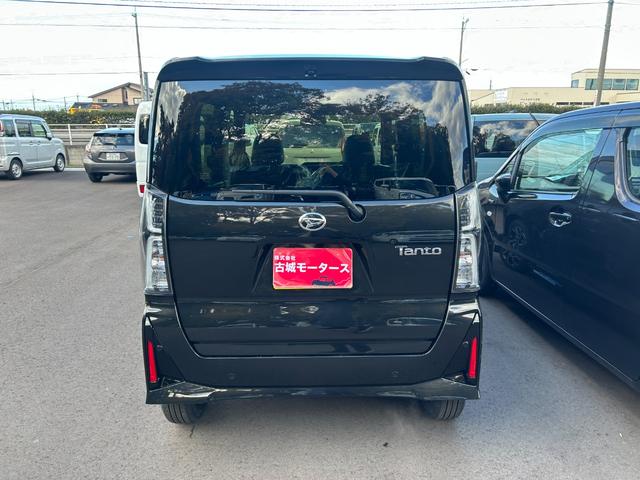 タント カスタムＸ　届出済未使用車　アルミホイール　シートヒーター　両側電動スライドドア　衝突被害軽減ブレーキ　アイドリングストップ　横滑り防止装置　クリアランスソナー　盗難防止システム　オートエアコン　プッシュスタート（10枚目）