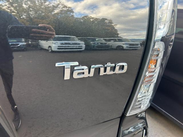 タント カスタムＸ　届出済未使用車　アルミホイール　シートヒーター　両側電動スライドドア　衝突被害軽減ブレーキ　アイドリングストップ　横滑り防止装置　クリアランスソナー　盗難防止システム　オートエアコン　プッシュスタート（13枚目）