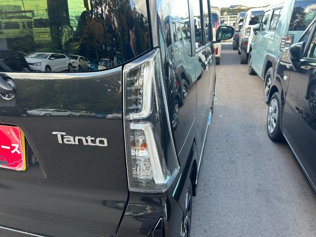 タント カスタムＸ　届出済未使用車　アルミホイール　シートヒーター　両側電動スライドドア　衝突被害軽減ブレーキ　アイドリングストップ　横滑り防止装置　クリアランスソナー　盗難防止システム　オートエアコン　プッシュスタート（14枚目）