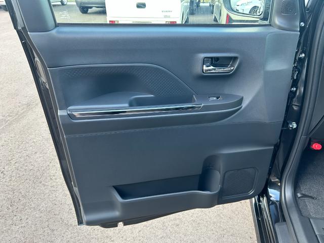 タント カスタムＸ　届出済未使用車　アルミホイール　シートヒーター　両側電動スライドドア　衝突被害軽減ブレーキ　アイドリングストップ　横滑り防止装置　クリアランスソナー　盗難防止システム　オートエアコン　プッシュスタート（24枚目）