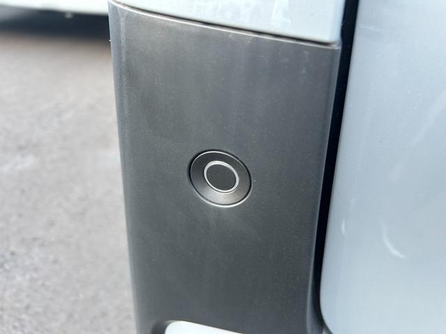 N-BOXジョイ 届出済未使用車 両側電動スライドドア シートヒーター 衝突被害軽減ブレーキ アイドリングストップ 横滑り防止装置 クルーズコントロール プッシュスタート スマートキー オートエアコン オートライト(13枚目)