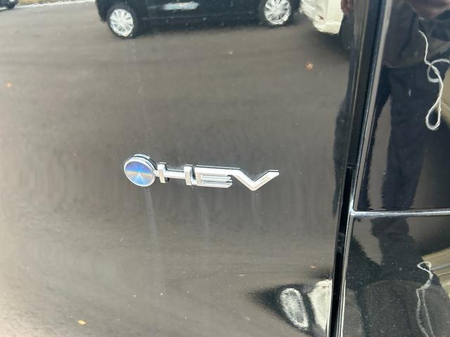 シエンタ ハイブリッドＸ　登録済未使用車　片側電動スライドドア　クルーズコントロール　衝突被害軽減ブレーキ　横滑り防止装置　プッシュスタート　スマートキー　オートエアコン　オートライト　３列シート　電動格納ミラー（13枚目）