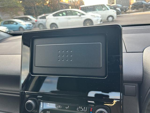 シエンタ ハイブリッドＸ　登録済未使用車　片側電動スライドドア　クルーズコントロール　衝突被害軽減ブレーキ　横滑り防止装置　プッシュスタート　スマートキー　オートエアコン　オートライト　３列シート　電動格納ミラー（30枚目）