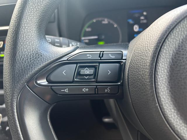 シエンタ ハイブリッドＸ　登録済未使用車　片側電動スライドドア　クルーズコントロール　衝突被害軽減ブレーキ　横滑り防止装置　プッシュスタート　スマートキー　オートエアコン　オートライト　３列シート　電動格納ミラー（34枚目）