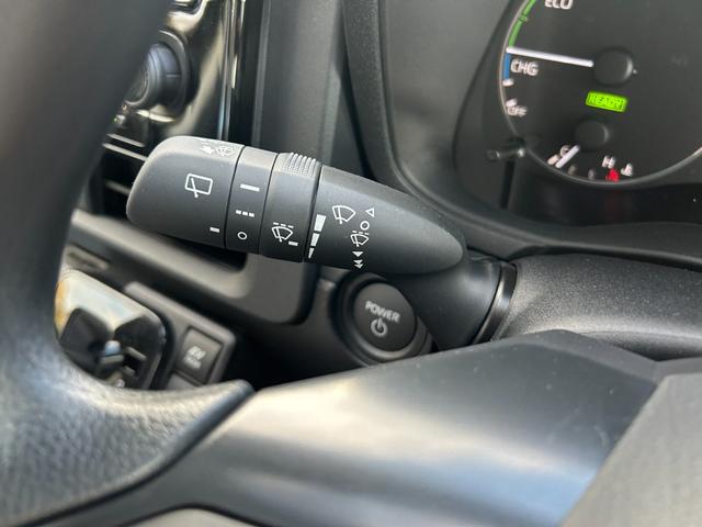 シエンタ ハイブリッドＸ　登録済未使用車　片側電動スライドドア　クルーズコントロール　衝突被害軽減ブレーキ　横滑り防止装置　プッシュスタート　スマートキー　オートエアコン　オートライト　３列シート　電動格納ミラー（37枚目）