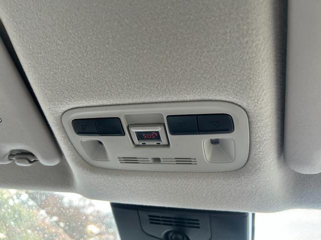 シエンタ ハイブリッドＸ　登録済未使用車　片側電動スライドドア　クルーズコントロール　衝突被害軽減ブレーキ　横滑り防止装置　プッシュスタート　スマートキー　オートエアコン　オートライト　３列シート　電動格納ミラー（40枚目）