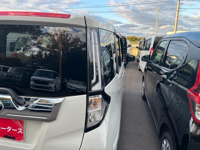 ルーミー カスタムG 両側電動スライドドア シートヒーター アルミホイール 衝突被害軽減ブレーキ アイドリングストップ クリアランスソナー オートエアコン オートライト プッシュスタート スマートキー 電動格納ミラー(14枚目)