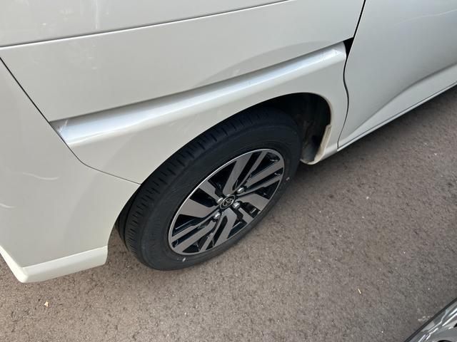 ルーミー カスタムG 両側電動スライドドア シートヒーター アルミホイール 衝突被害軽減ブレーキ アイドリングストップ クリアランスソナー オートエアコン オートライト プッシュスタート スマートキー 電動格納ミラー(24枚目)