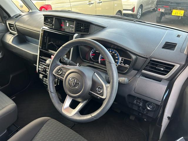 ルーミー カスタムG 両側電動スライドドア シートヒーター アルミホイール 衝突被害軽減ブレーキ アイドリングストップ クリアランスソナー オートエアコン オートライト プッシュスタート スマートキー 電動格納ミラー(42枚目)