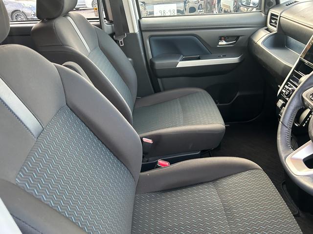 ルーミー カスタムG 両側電動スライドドア シートヒーター アルミホイール 衝突被害軽減ブレーキ アイドリングストップ クリアランスソナー オートエアコン オートライト プッシュスタート スマートキー 電動格納ミラー(43枚目)