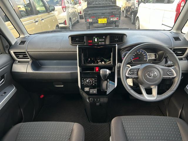 ルーミー カスタムG 両側電動スライドドア シートヒーター アルミホイール 衝突被害軽減ブレーキ アイドリングストップ クリアランスソナー オートエアコン オートライト プッシュスタート スマートキー 電動格納ミラー(45枚目)