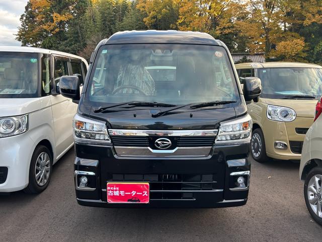 ハイゼットトラック ジャンボエクストラ　４ＷＤ　届出済未使用車　衝突被害軽減ブレーキ　アイドリングストップ　横滑り防止装置　クリアランスソナー　エアコン　オートライト　プッシュスタート　スマートキー　電動格納ミラー　パワーウィンドウ（2枚目）