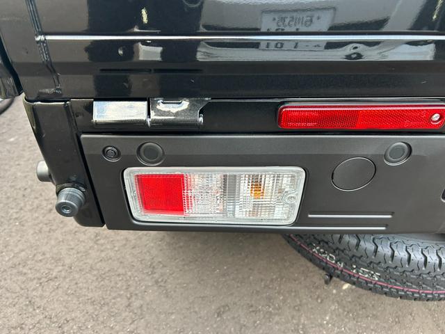 ハイゼットトラック ジャンボエクストラ　４ＷＤ　届出済未使用車　衝突被害軽減ブレーキ　アイドリングストップ　横滑り防止装置　クリアランスソナー　エアコン　オートライト　プッシュスタート　スマートキー　電動格納ミラー　パワーウィンドウ（13枚目）