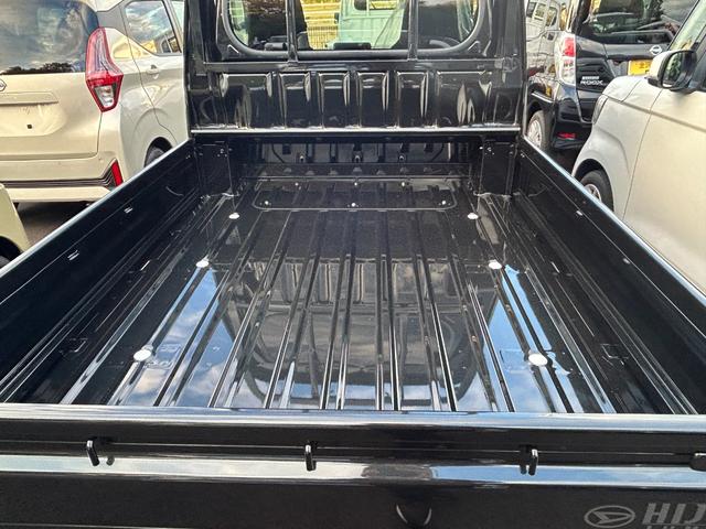 ハイゼットトラック ジャンボエクストラ　４ＷＤ　届出済未使用車　衝突被害軽減ブレーキ　アイドリングストップ　横滑り防止装置　クリアランスソナー　エアコン　オートライト　プッシュスタート　スマートキー　電動格納ミラー　パワーウィンドウ（18枚目）