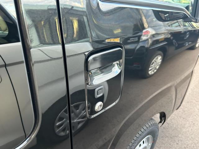 ハイゼットトラック ジャンボエクストラ　４ＷＤ　届出済未使用車　衝突被害軽減ブレーキ　アイドリングストップ　横滑り防止装置　クリアランスソナー　エアコン　オートライト　プッシュスタート　スマートキー　電動格納ミラー　パワーウィンドウ（23枚目）