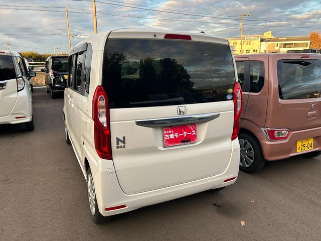 N-BOX G・Lホンダセンシング ナビ バックカメラ アイドリングストップ クルーズコントロール 片側電動スライドドア プッシュスタート スマートキー オートエアコン オートライト 電動格納ミラー パワーウィンドウ(9枚目)