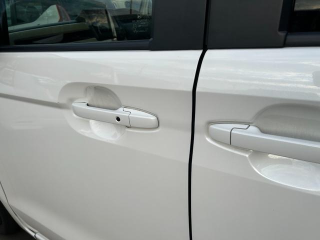 N-BOX G・Lホンダセンシング ナビ バックカメラ アイドリングストップ クルーズコントロール 片側電動スライドドア プッシュスタート スマートキー オートエアコン オートライト 電動格納ミラー パワーウィンドウ(20枚目)