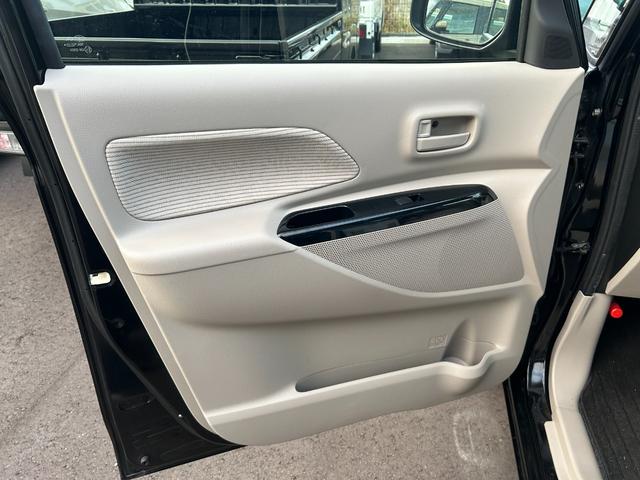 デイズルークス Ｘ　全方位ナビ　片側電動スライドドア　横滑り防止装置　アイドリングストップ　衝突被害軽減ブレーキ　オートエアコン　プッシュスタート　スマートキー　パワーウィンドウ　運転席エアバック　助手席エアバック（21枚目）