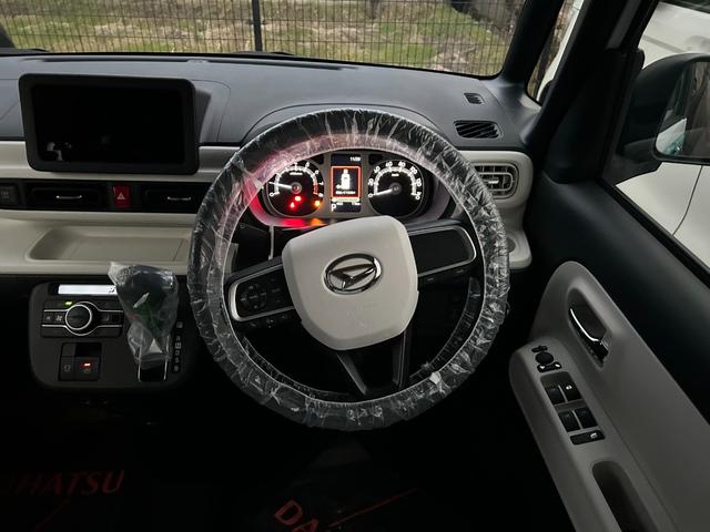 ムーヴキャンバス ストライプスＧ　届出済未使用車　シートヒーター　両側電動スライドドア　盗難防止システム　衝突被害軽減ブレーキ　アイドリングストップ　横滑り防止装置　クリアランスソナー　オートエアコン　オートライト　プッシュスタート（48枚目）