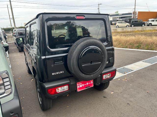 ジムニー ＸＣ　ＭＴ　届出済未使用　シートヒーター　アルミホイール　衝突被害軽減ブレーキ　アイドリングストップ　クルーズコントロール　クリアランスソナー　レーンアシスト　オートエアコン　オートライト　プッシュスタート（11枚目）