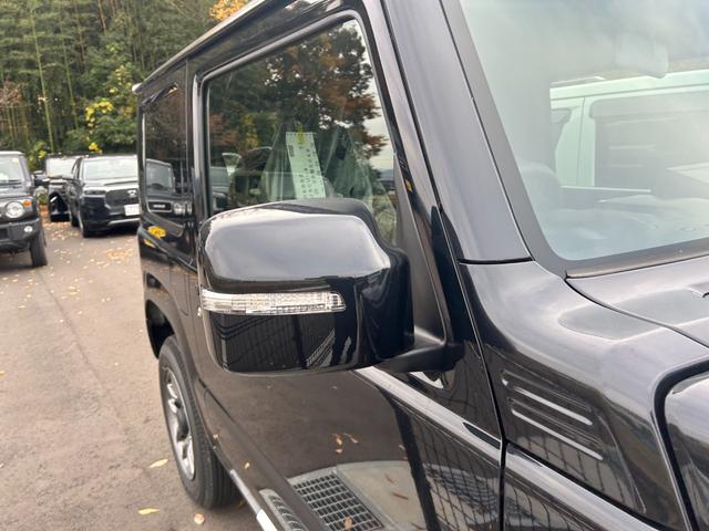 ジムニー ＸＣ　ＭＴ　届出済未使用　シートヒーター　アルミホイール　衝突被害軽減ブレーキ　アイドリングストップ　クルーズコントロール　クリアランスソナー　レーンアシスト　オートエアコン　オートライト　プッシュスタート（22枚目）