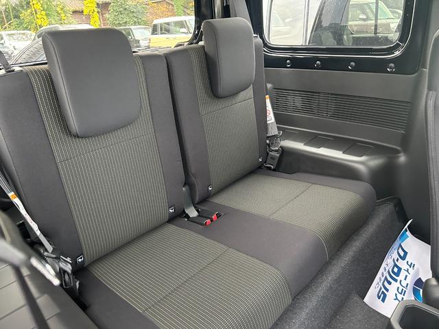 ジムニー ＸＣ　ＭＴ　届出済未使用　シートヒーター　アルミホイール　衝突被害軽減ブレーキ　アイドリングストップ　クルーズコントロール　クリアランスソナー　レーンアシスト　オートエアコン　オートライト　プッシュスタート（43枚目）