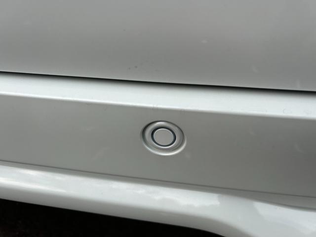 スペーシアカスタム ハイブリッドＸＳ　届出済未使用　両側電動スライドドア　アルミホイール　シートヒーター　ハンドルヒーター　アイドリングストップ　横滑り防止装置　クルーズコントロール　オートエアコン　オートライト　プッシュスタート（17枚目）