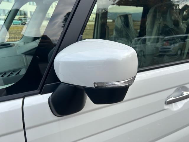 スペーシアカスタム ハイブリッドＸＳ　届出済未使用　両側電動スライドドア　アルミホイール　シートヒーター　ハンドルヒーター　アイドリングストップ　横滑り防止装置　クルーズコントロール　オートエアコン　オートライト　プッシュスタート（25枚目）