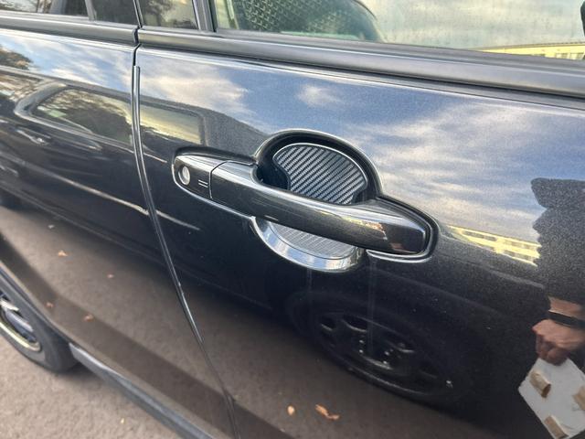 ライズ Ｘ　Ｓ　４ＷＤ　ディスプレイオーディオ　シートヒーター　衝突被害軽減ブレーキ　アイドリングストップ　横滑り防止装置　クリアランスソナー　盗難防止システム　バックカメラ　エアコン　オートライト　プッシュスタート（10枚目）