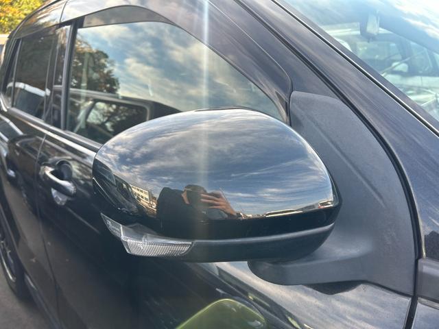 ライズ Ｘ　Ｓ　４ＷＤ　ディスプレイオーディオ　シートヒーター　衝突被害軽減ブレーキ　アイドリングストップ　横滑り防止装置　クリアランスソナー　盗難防止システム　バックカメラ　エアコン　オートライト　プッシュスタート（11枚目）