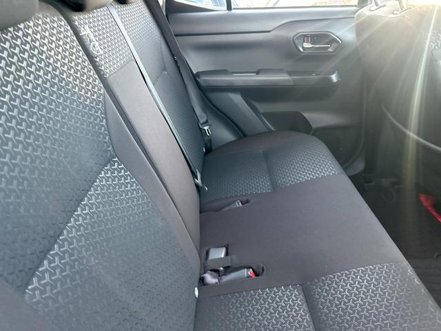 ライズ Ｘ　Ｓ　４ＷＤ　ディスプレイオーディオ　シートヒーター　衝突被害軽減ブレーキ　アイドリングストップ　横滑り防止装置　クリアランスソナー　盗難防止システム　バックカメラ　エアコン　オートライト　プッシュスタート（29枚目）