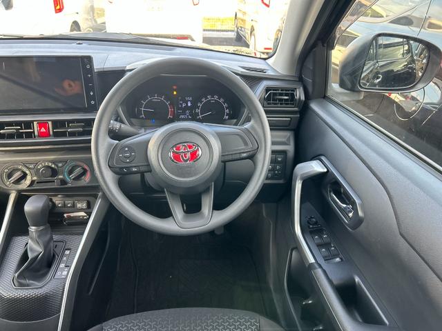 ライズ Ｘ　Ｓ　４ＷＤ　ディスプレイオーディオ　シートヒーター　衝突被害軽減ブレーキ　アイドリングストップ　横滑り防止装置　クリアランスソナー　盗難防止システム　バックカメラ　エアコン　オートライト　プッシュスタート（31枚目）