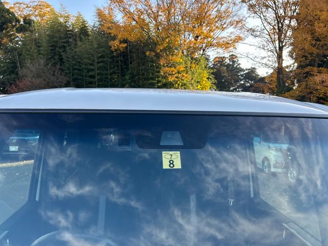 N-BOXカスタム L ナビ 片側電動スライドドア バックカメラ ETC シートヒーター 衝突被害軽減ブレーキ アイドリングストップ クリアランスソナー 横滑り防止装置 レーンアシスト クルーズコントロール オートエアコン(4枚目)