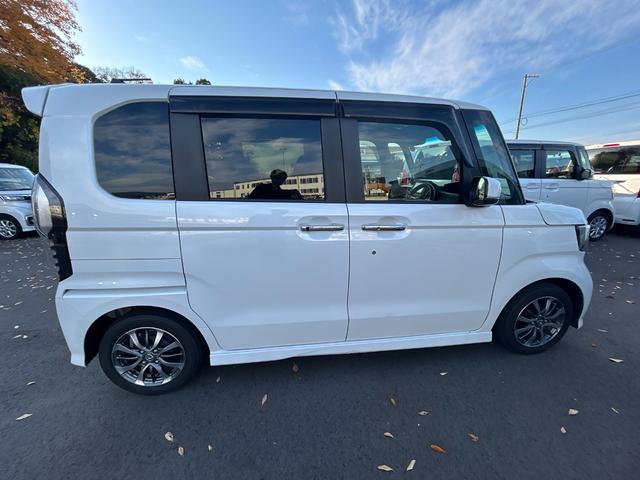 N-BOXカスタム L ナビ 片側電動スライドドア バックカメラ ETC シートヒーター 衝突被害軽減ブレーキ アイドリングストップ クリアランスソナー 横滑り防止装置 レーンアシスト クルーズコントロール オートエアコン(14枚目)