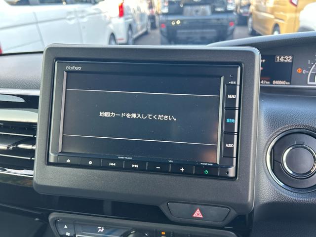 N-BOXカスタム L ナビ 片側電動スライドドア バックカメラ ETC シートヒーター 衝突被害軽減ブレーキ アイドリングストップ クリアランスソナー 横滑り防止装置 レーンアシスト クルーズコントロール オートエアコン(19枚目)