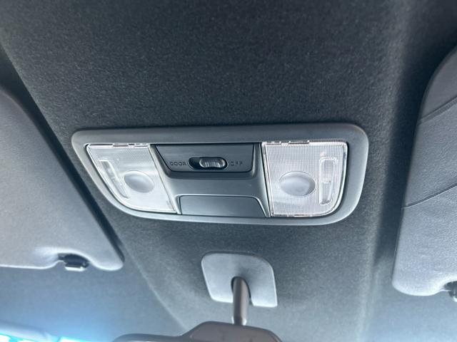 N-BOXカスタム L ナビ 片側電動スライドドア バックカメラ ETC シートヒーター 衝突被害軽減ブレーキ アイドリングストップ クリアランスソナー 横滑り防止装置 レーンアシスト クルーズコントロール オートエアコン(34枚目)