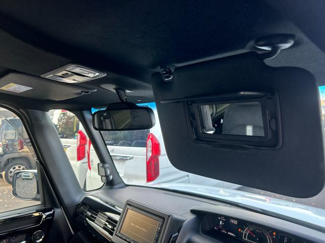 N-BOXカスタム L ナビ 片側電動スライドドア バックカメラ ETC シートヒーター 衝突被害軽減ブレーキ アイドリングストップ クリアランスソナー 横滑り防止装置 レーンアシスト クルーズコントロール オートエアコン(35枚目)