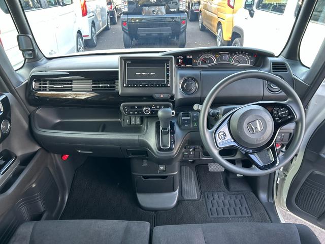 N-BOXカスタム L ナビ 片側電動スライドドア バックカメラ ETC シートヒーター 衝突被害軽減ブレーキ アイドリングストップ クリアランスソナー 横滑り防止装置 レーンアシスト クルーズコントロール オートエアコン(39枚目)