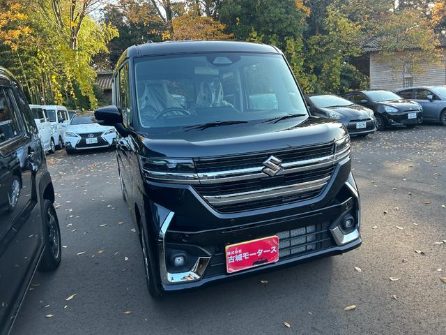 スペーシアカスタム ハイブリッドGS 届出済未使用車 衝突被害軽減ブレーキ アイドリングストップ 横滑り防止装置 クルーズコントロール シートヒーター 片側電動スライドドア オートエアコン オートライト プッシュスタート スマートキー(3枚目)