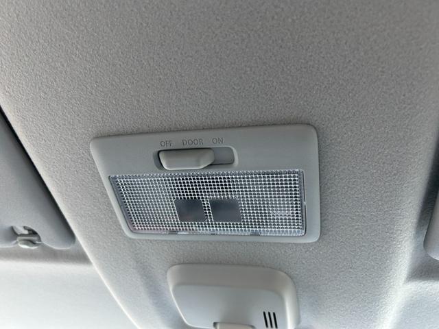 スペーシアカスタム ハイブリッドGS 届出済未使用車 衝突被害軽減ブレーキ アイドリングストップ 横滑り防止装置 クルーズコントロール シートヒーター 片側電動スライドドア オートエアコン オートライト プッシュスタート スマートキー(29枚目)