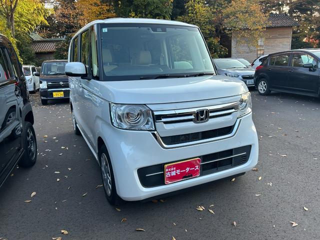 Ｎ－ＢＯＸ Ｇ　ナビ　衝突被害軽減ブレーキ　アイドリングストップ　クルーズコントロール　クリアランスソナー　横滑り防止装置　バックカメラ　両側スライドドア　オートエアコン　オートライト　プッシュスタート　スマートキー（3枚目）