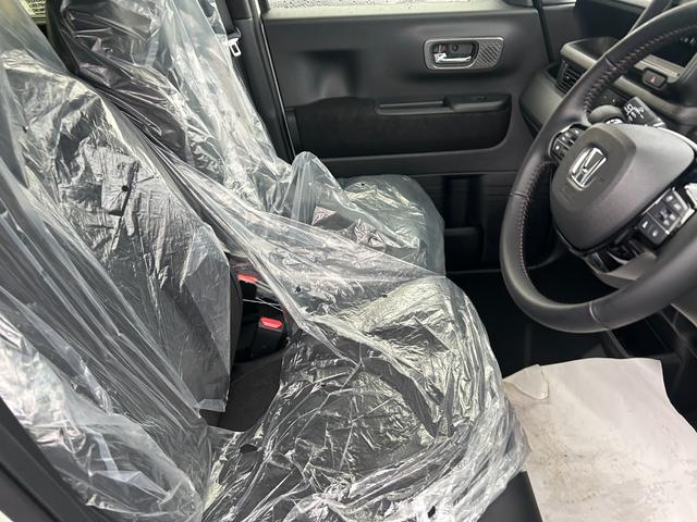 Ｎ－ＢＯＸカスタム ターボ　届出済未使用車　両側電動スライドドア　シートヒーター　アルミホイール　バックカメラ　衝突被害軽減ブレーキ　アイドリングストップ　クルーズコントロール　オートエアコン　オートライト　プッシュスタート（44枚目）