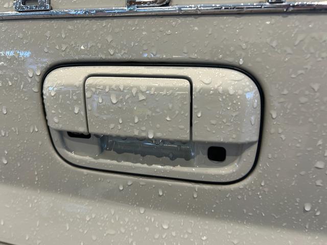 アルトラパン Ｌ　全方位ナビ　ＥＴＣ　シートヒーター　衝突被害軽減ブレーキ　アイドリングストップ　レーンアシスト　横滑り防止装置　クリアランスソナー　オートエアコン　オートライト　プッシュスタート　スマートキー（15枚目）