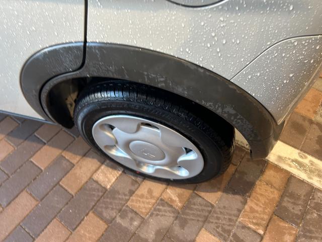 アルトラパン Ｌ　全方位ナビ　ＥＴＣ　シートヒーター　衝突被害軽減ブレーキ　アイドリングストップ　レーンアシスト　横滑り防止装置　クリアランスソナー　オートエアコン　オートライト　プッシュスタート　スマートキー（19枚目）