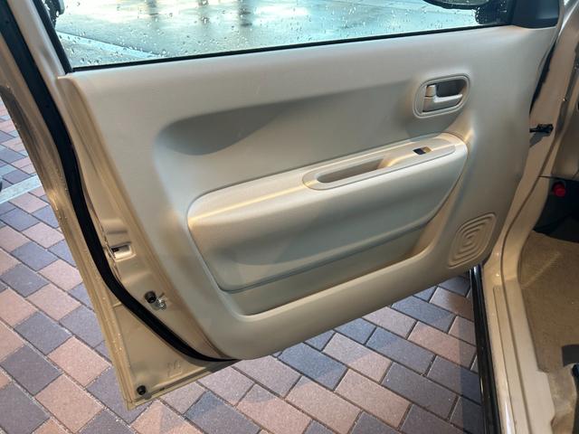 アルトラパン Ｌ　全方位ナビ　ＥＴＣ　シートヒーター　衝突被害軽減ブレーキ　アイドリングストップ　レーンアシスト　横滑り防止装置　クリアランスソナー　オートエアコン　オートライト　プッシュスタート　スマートキー（25枚目）